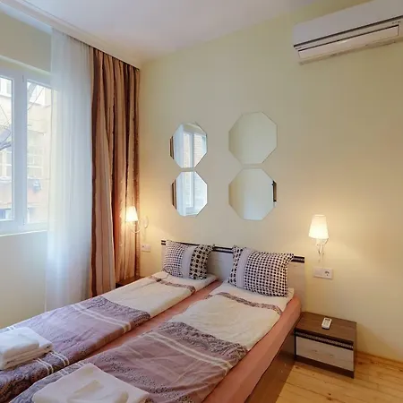 Elegance Meets Comfort In The Heart Of The City *