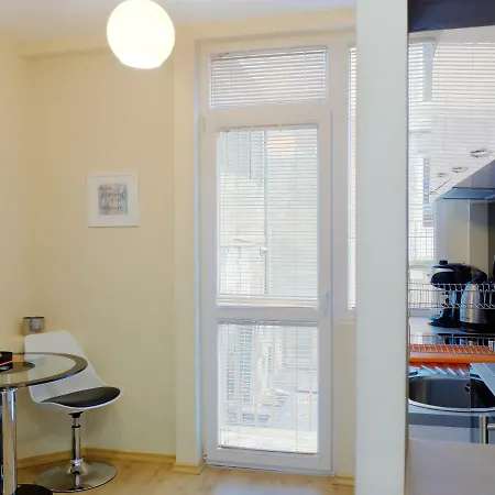 Apartment Elegance Meets Comfort In The Heart Of The City